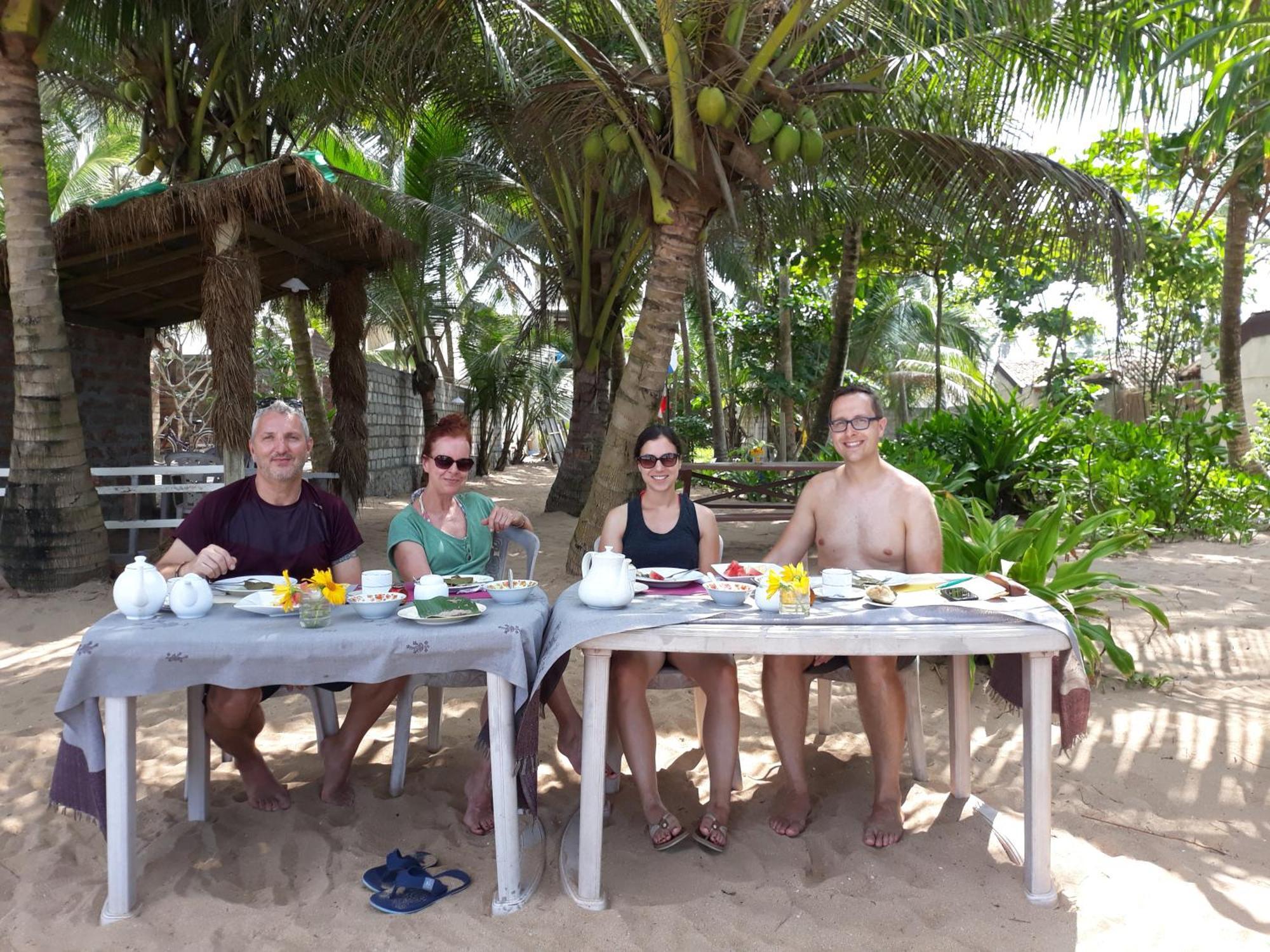 Arcade Beach Hotel Bentota Bagian luar foto