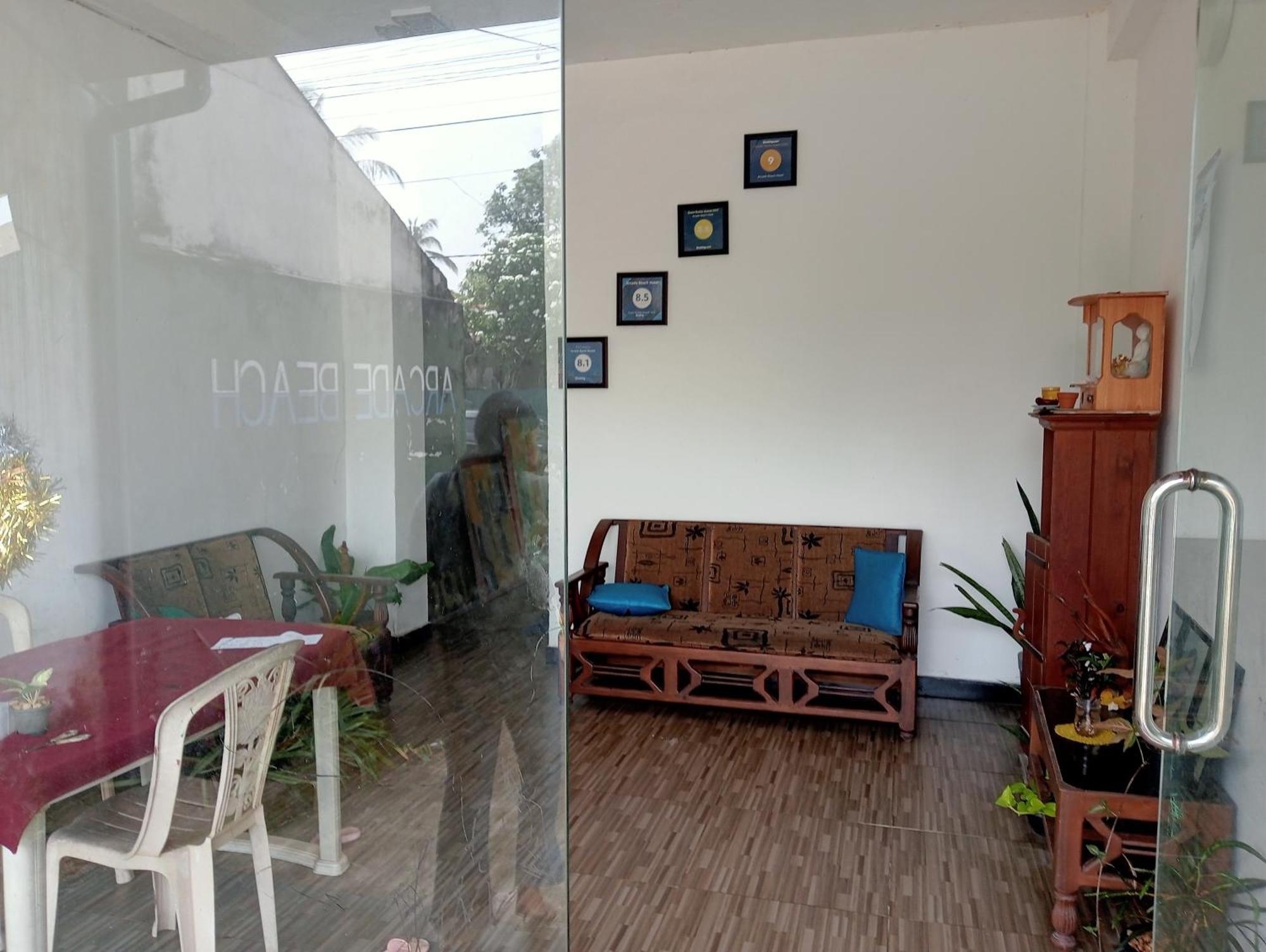 Arcade Beach Hotel Bentota Bagian luar foto