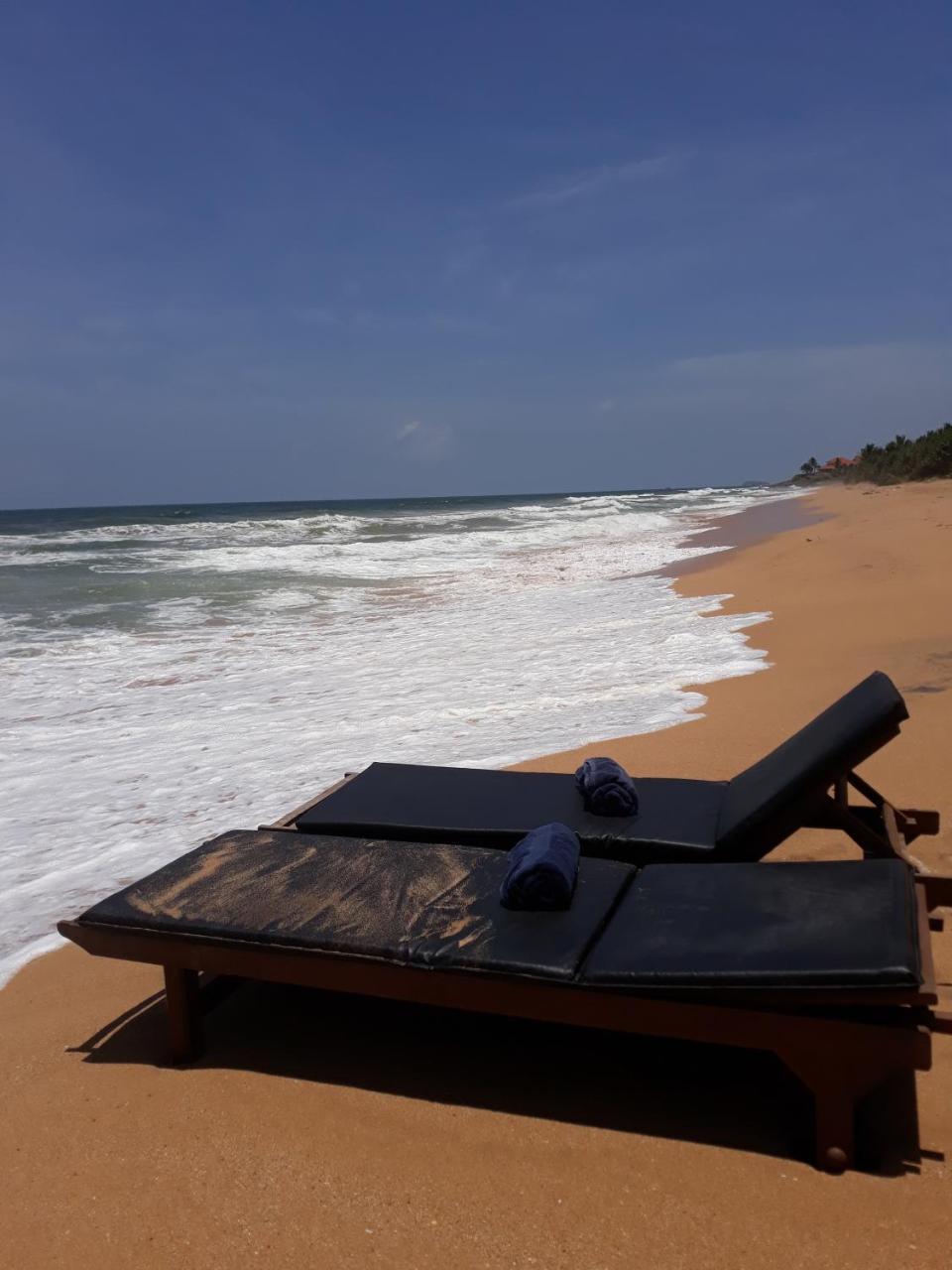 Arcade Beach Hotel Bentota Bagian luar foto