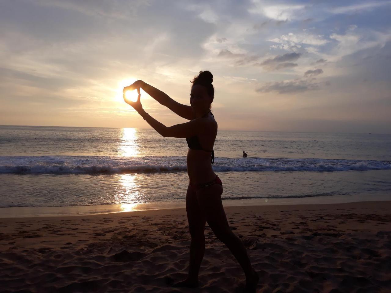 Arcade Beach Hotel Bentota Bagian luar foto