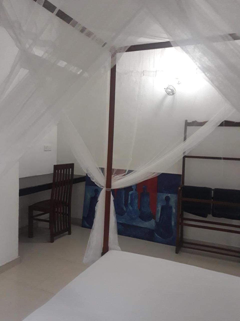 Arcade Beach Hotel Bentota Bagian luar foto